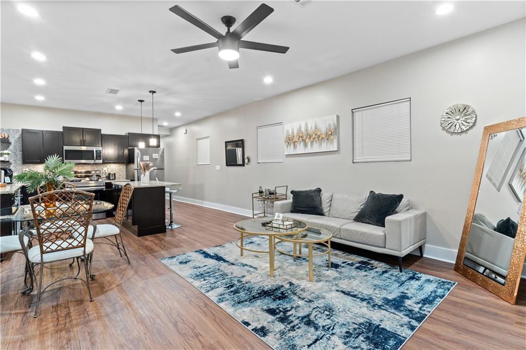 Foto principal - 894 Pelham St NW