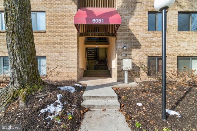 Foto del edificio - 6051 Majors Ln