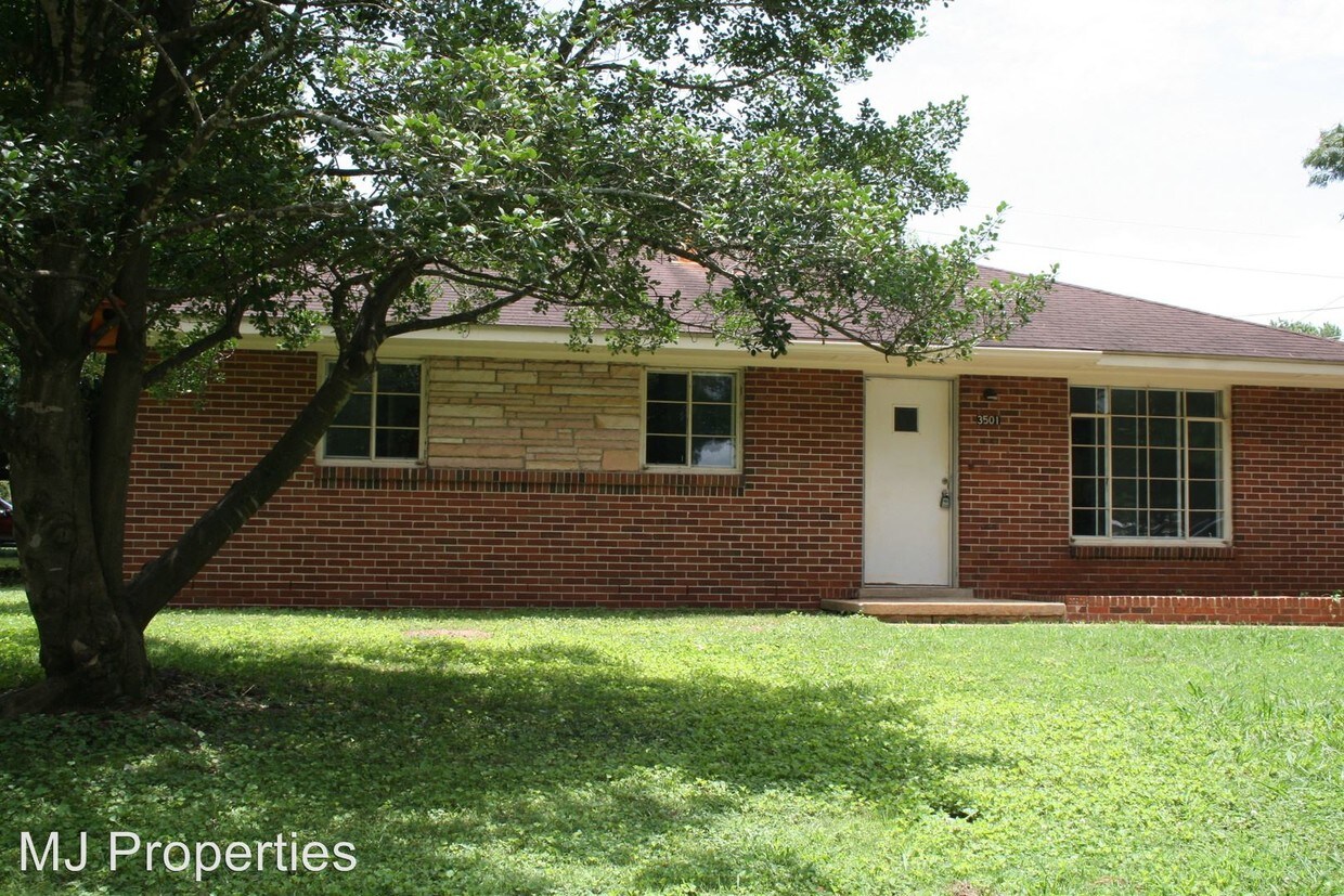 3501 Bluegrass Rd SW, Huntsville, AL 35805 House Rental in Huntsville