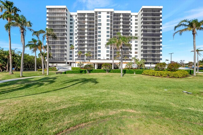 Foto del edificio - 3420 S Ocean Blvd