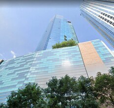 Building Photo - 77 Hudson St