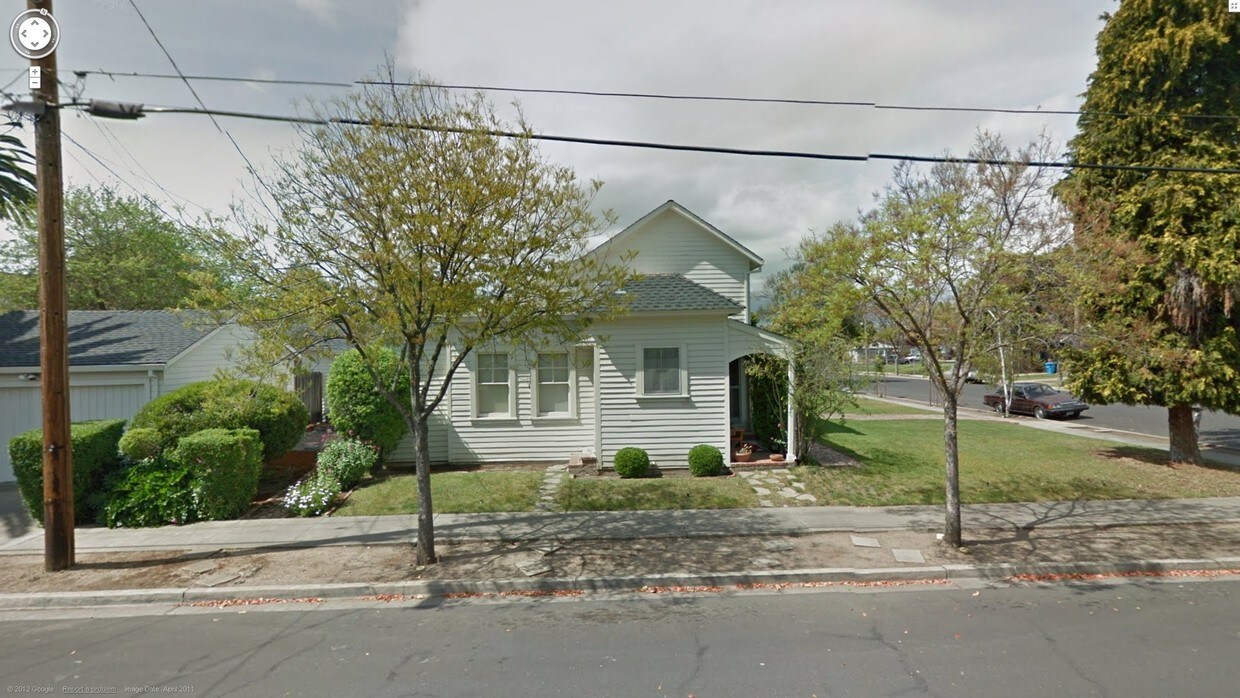 Front Entrance - 1503 Fremont St