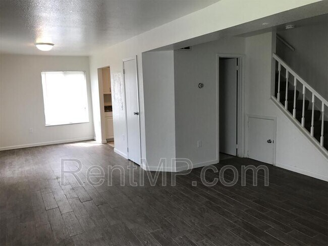 Foto del edificio - 1825 S Crawford - Unit C05