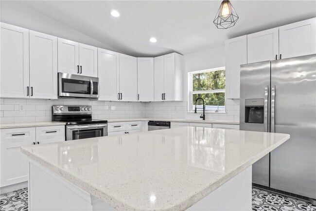 Foto del edificio - 6232 SW 148th St