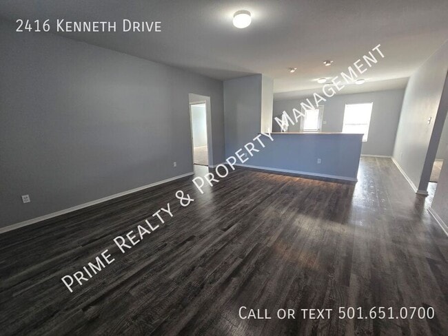 Building Photo - 2416 Kenneth Dr