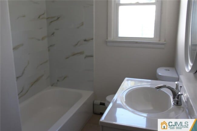 Building Photo - 181 Middlesex Ave