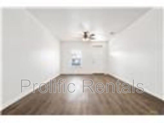 Building Photo - 3509 Abraham Dr