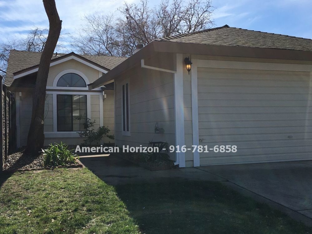 Foto principal - LEASED--2 bedroom House in Antelope