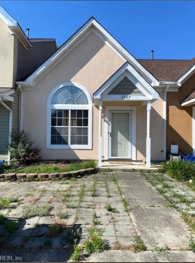Foto principal - 3207 Spruce Pine Rd