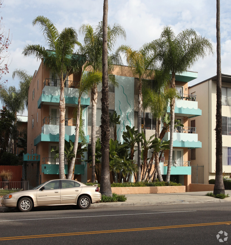 Foto del edificio - Ocean Palms Apartments