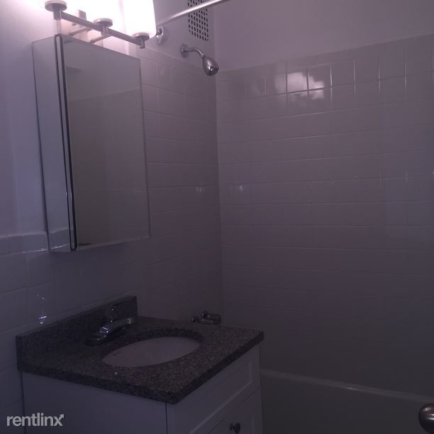 Building Photo - 4435 Colden St