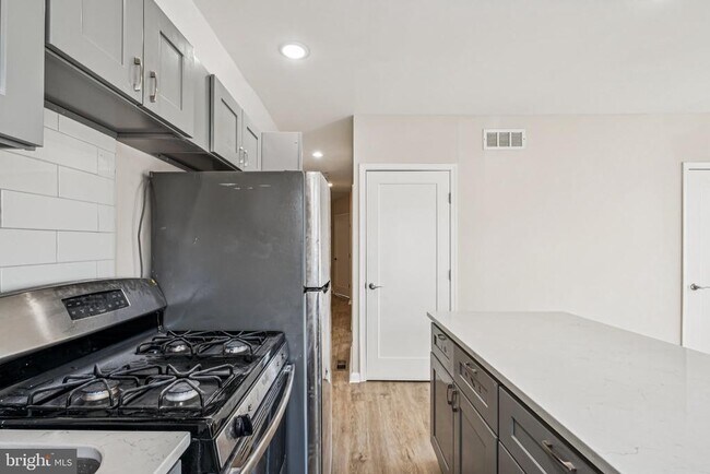 Foto del edificio - 512 W Norris St