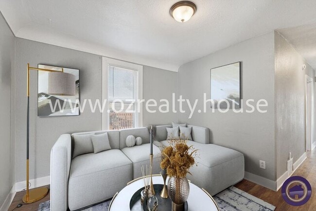 Building Photo - 1005 Elysian Ave