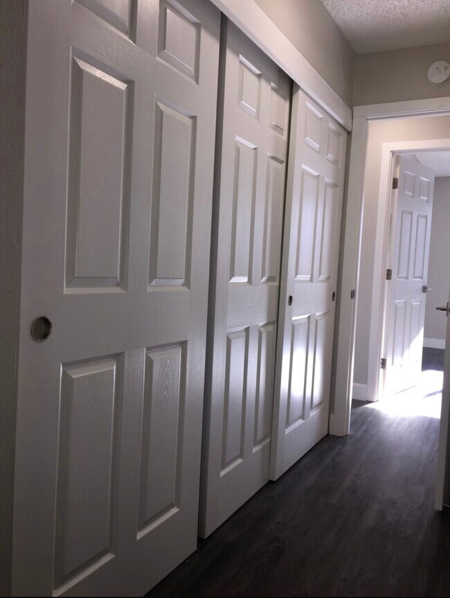 Foto del edificio - Sunset Station Apartments