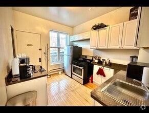 Building Photo - 2905 N Mildred Ave