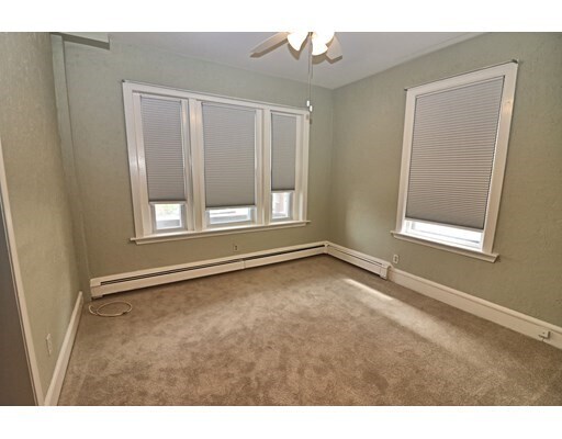 Foto del edificio - 5 Wave Way Ave