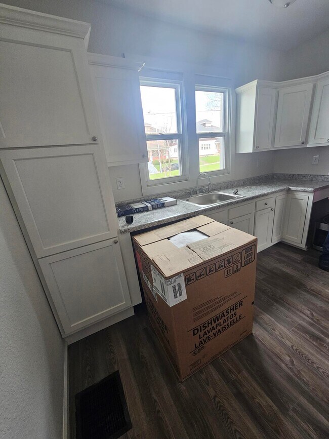 Foto del edificio - 628 W Elm St