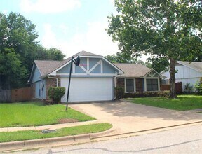 Building Photo - 5920 Cimarron Trail