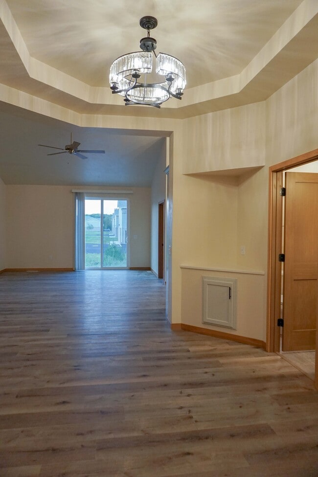 Building Photo - 2668 Princeton Dr