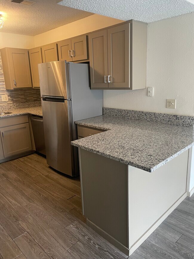 Foto del edificio - 500 SE Lee Haven Dr