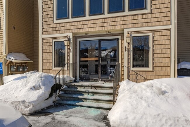 Building Photo - 109 Hunters Run Pl