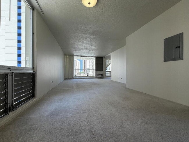 Building Photo - To register for the showing time below, note the 4 digit code: 3772 and click "APPLY NOW."(mobile...