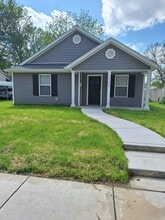 Building Photo - 1722 S Porter Ave