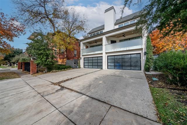 Foto del edificio - 4216 Bowser Ave