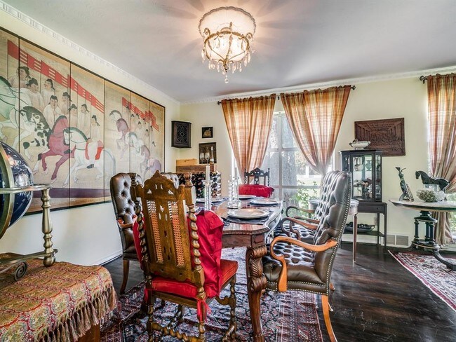 Foto del edificio - 5934 Lakehurst Ave