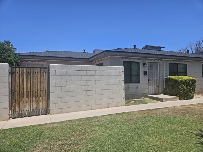 Primary Photo - 325 S Hobson