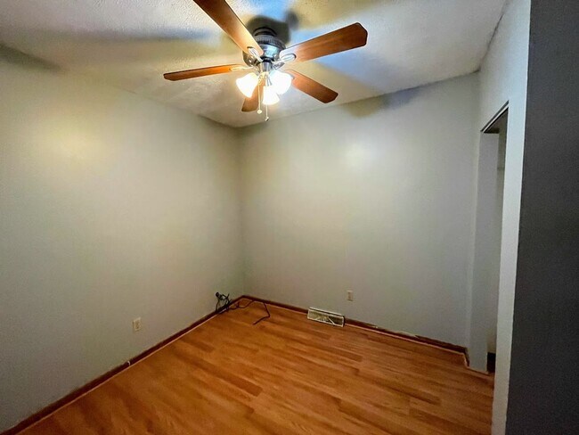 Foto del edificio - 3206 Dawson St