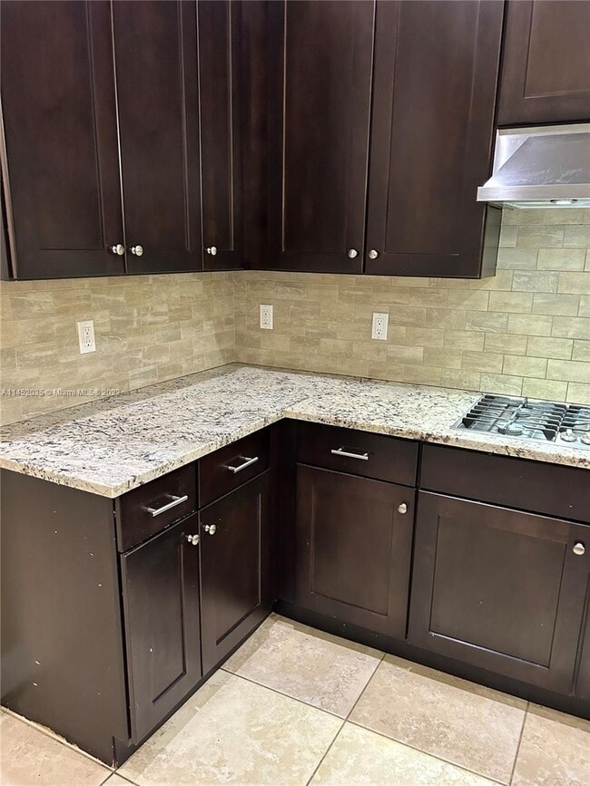 Foto del edificio - 12049 NW 83rd Pl