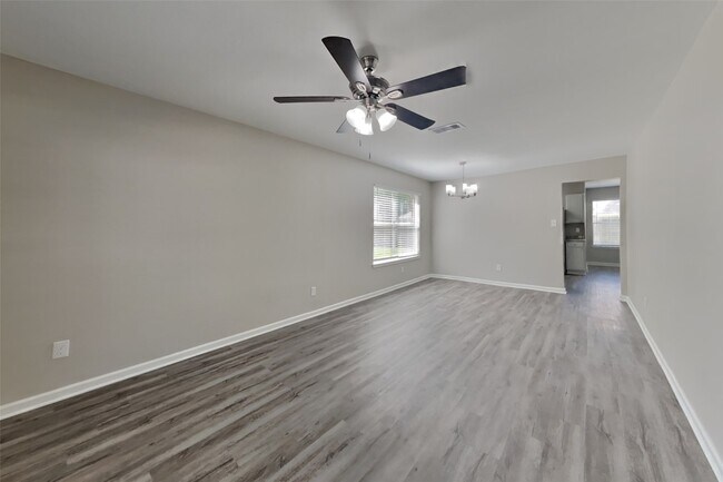 Foto del edificio - 21469 S Towerguard Dr