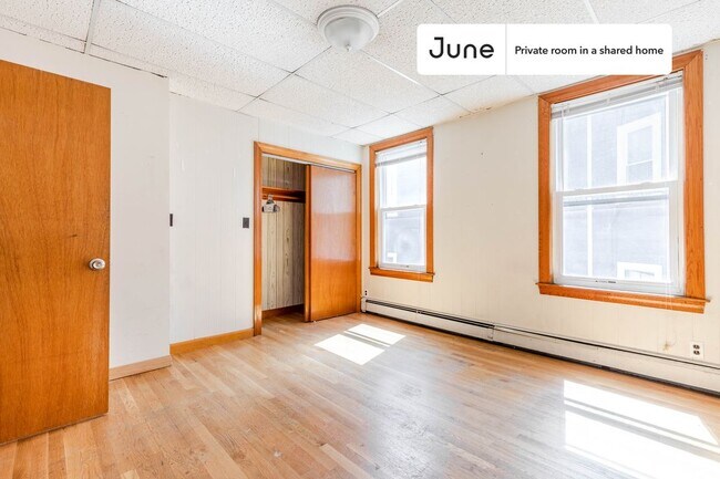 Foto del edificio - Room in Shared 5 bed/1 bath home in Mission Hill