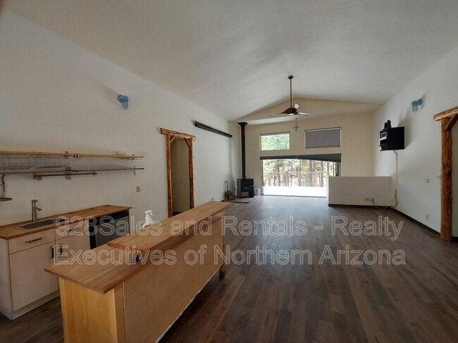 Building Photo - 5094 N Agave Trl