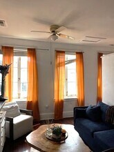 Building Photo - 333 King St