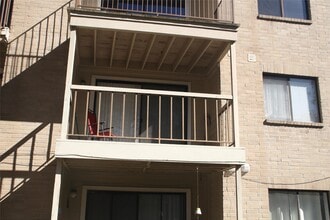 Building Photo - 3500 Tangle Brush Dr