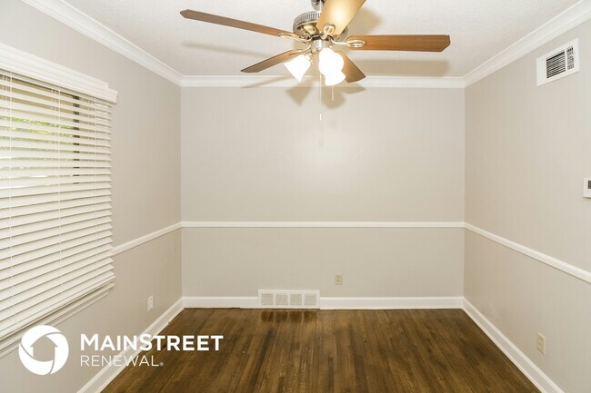 Foto del edificio - 4570 E Dearing Rd