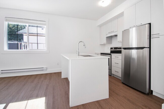Photo du bâtiment - 63886 Beech Ave.