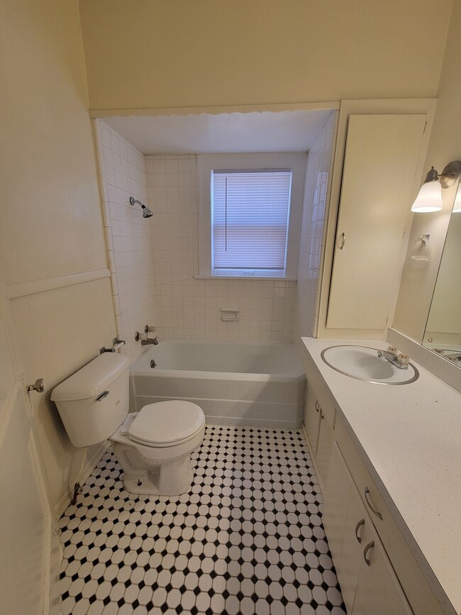 Foto del edificio - 2119 NW 12th St