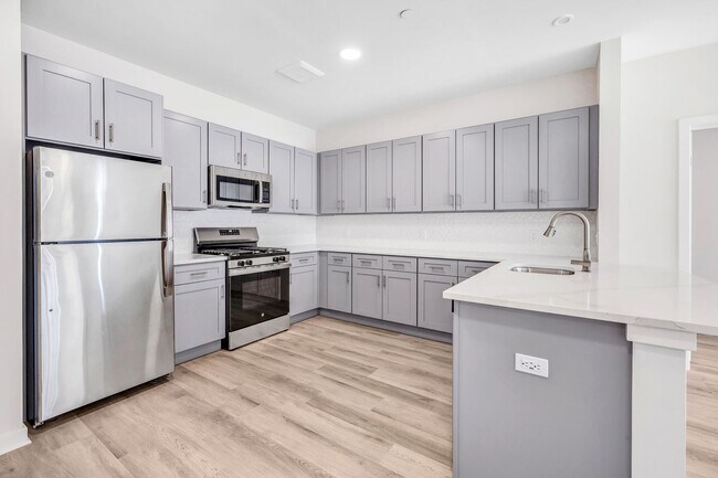 Interior Photo - Kinsley
