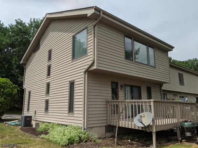 Building Photo - 210 Cherokee Rd