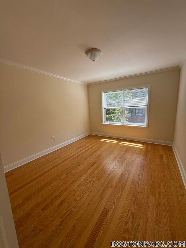 Building Photo - 240 Gerry Rd