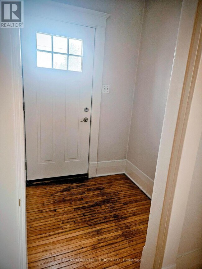 Photo du bâtiment - 2353 Main St