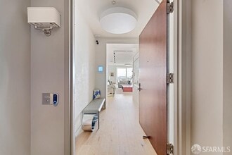 Building Photo - 333 Bush St