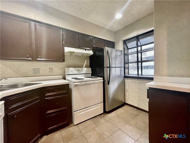 Foto del edificio - 430 Lindsey St