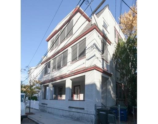 Building Photo - 39 Magnus Ave