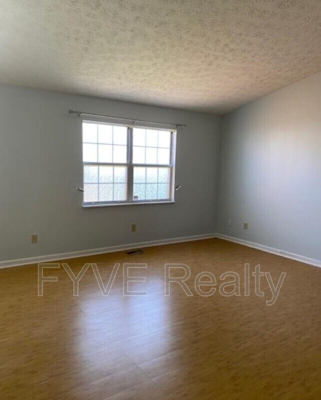 Building Photo - 6021 Newington Ln