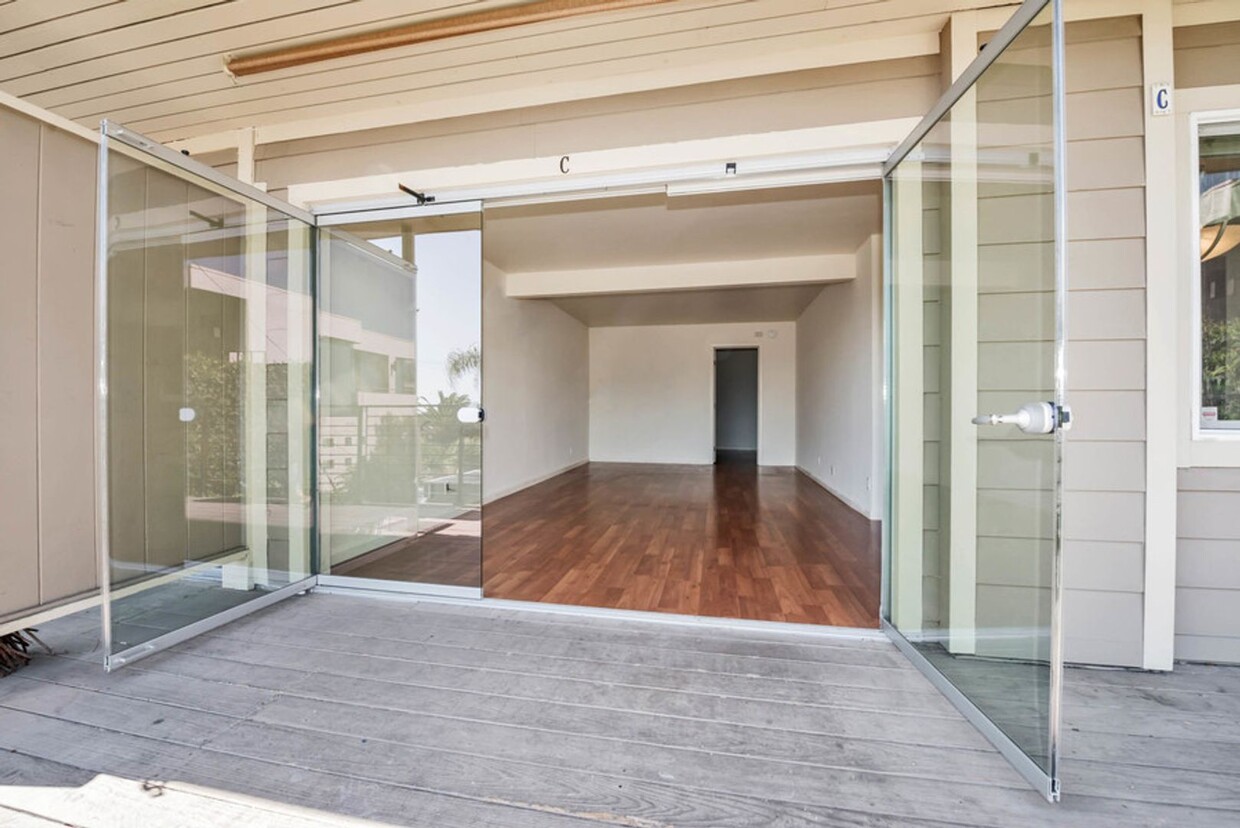 Foto principal - Walk to Beach & Downtown in Charming Lagun...