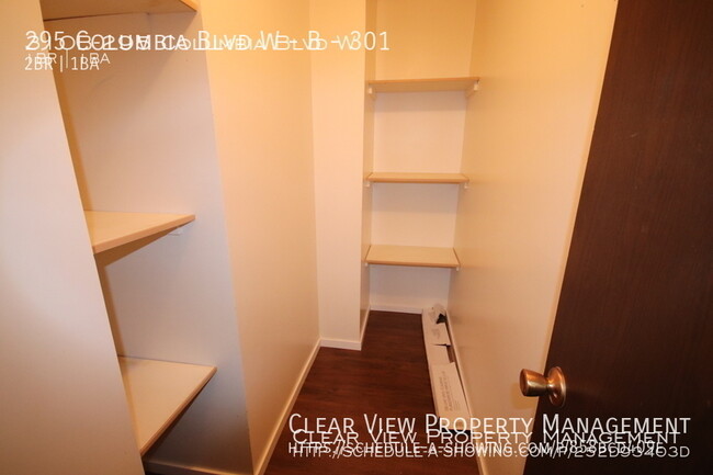 Building Photo - Columbia Manor 2 bedroom condo with utilit...